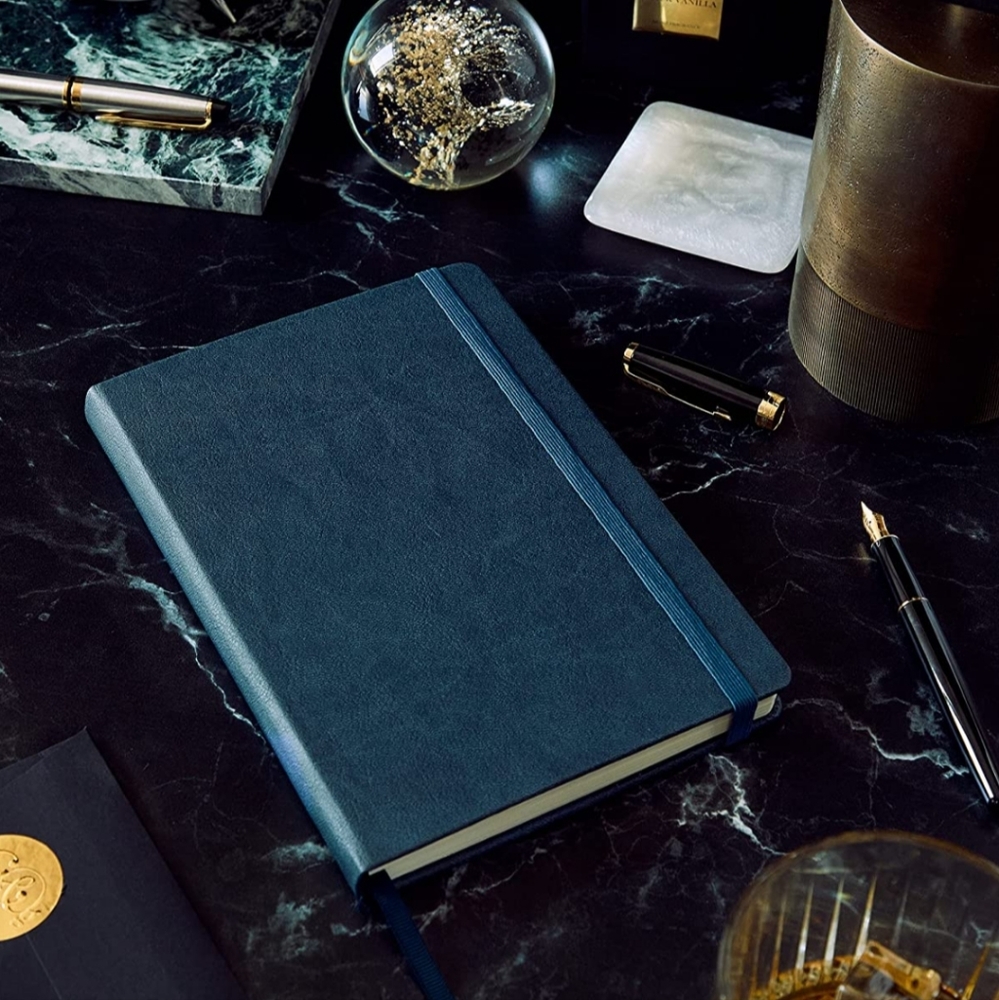 NWT Beechmore Books Ruled Notebook in Gift Box. Charcoal Black Vegan Leather A5